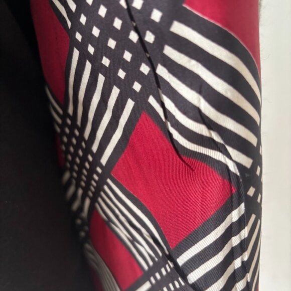 Immaculate Womens Vintage 2 piece Skirt Suit (size 8/10) - Picture 8 of 15